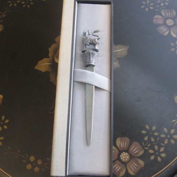 ***SOLD*** Vintage Pewter Letter Opener Merrill Lynch Bull Market Logo - Picture 5 of 5